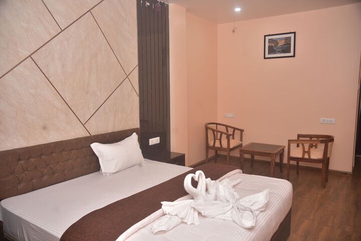 Room 5 of 31
