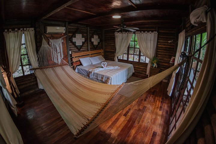 Room 9 of 96