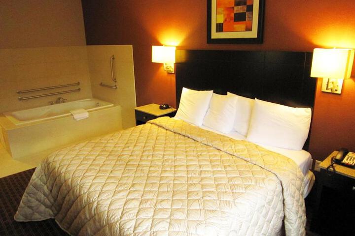 Standard | King Bed (5 of 16)