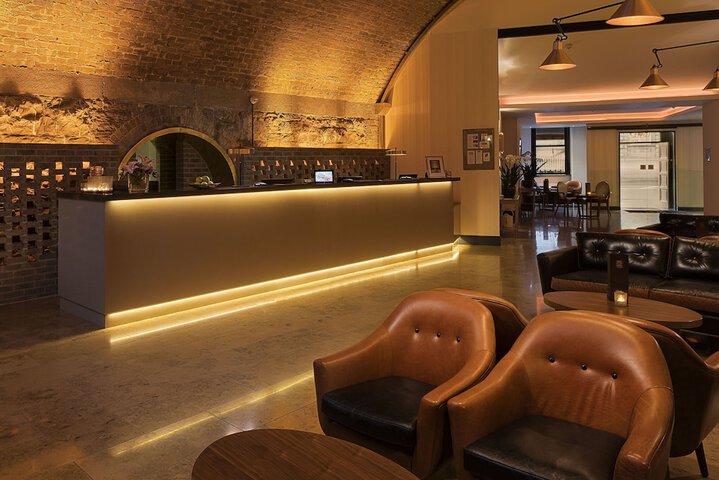 Guest Lobby
