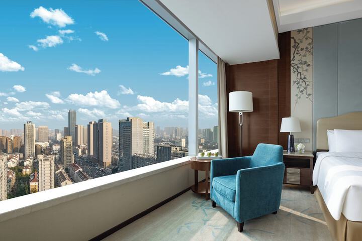 Room 29 of 68