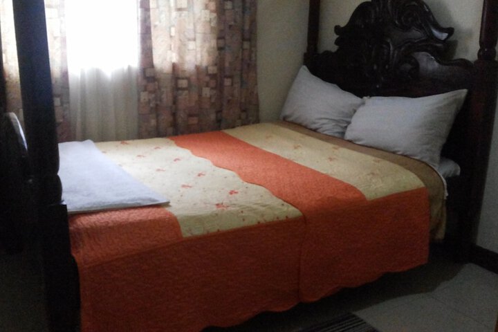 Room 6 of 52