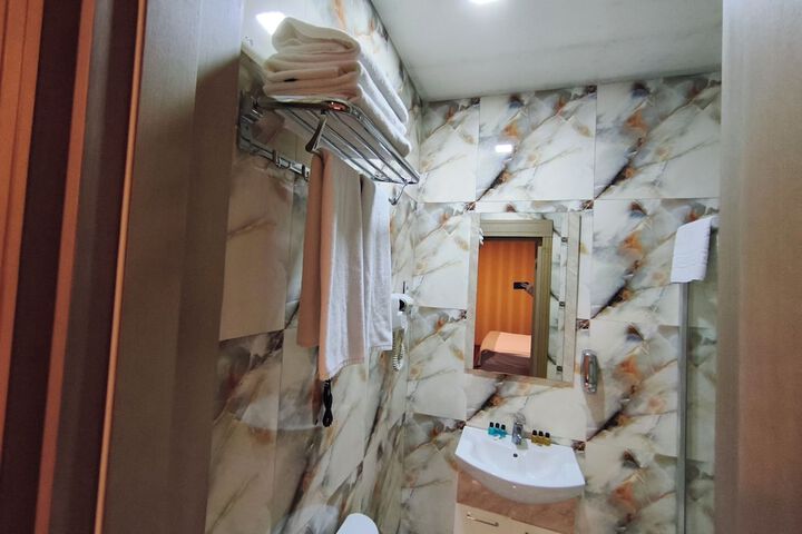 Room 44 of 72