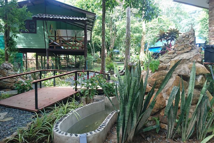 Hotel Exterior 124 of 137