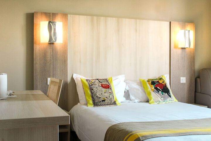 Room 12 of 46