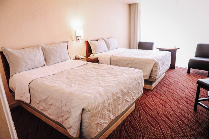 Room 5 of 34