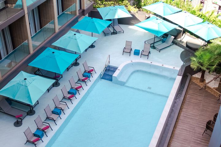 Pool 45 of 69