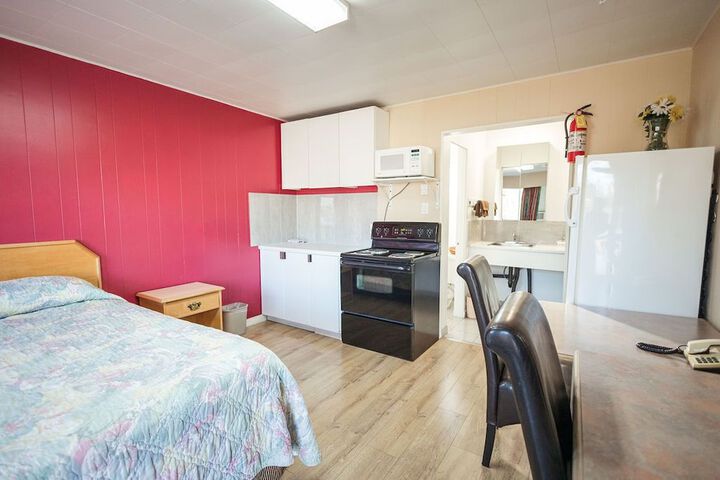 Room 34 of 68