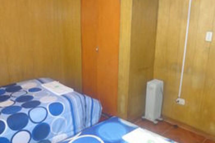 Room 8 of 28