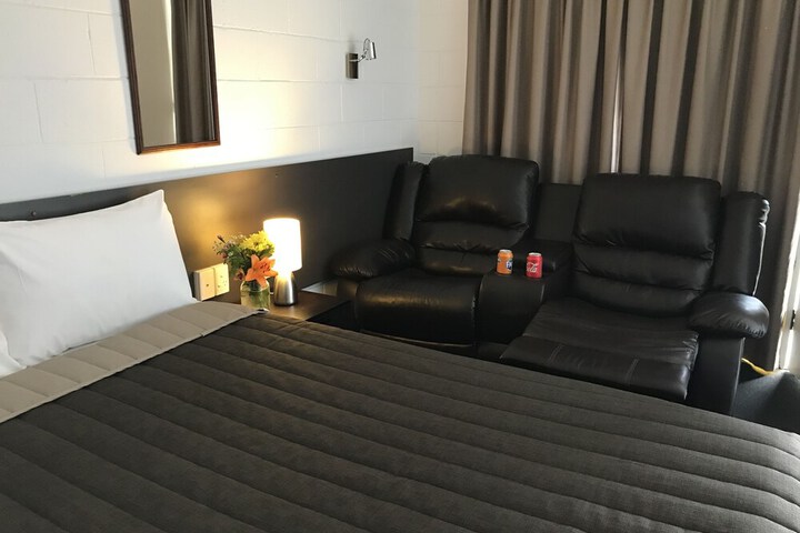 Room 15 of 35