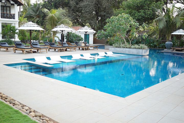 Pool 14 of 38