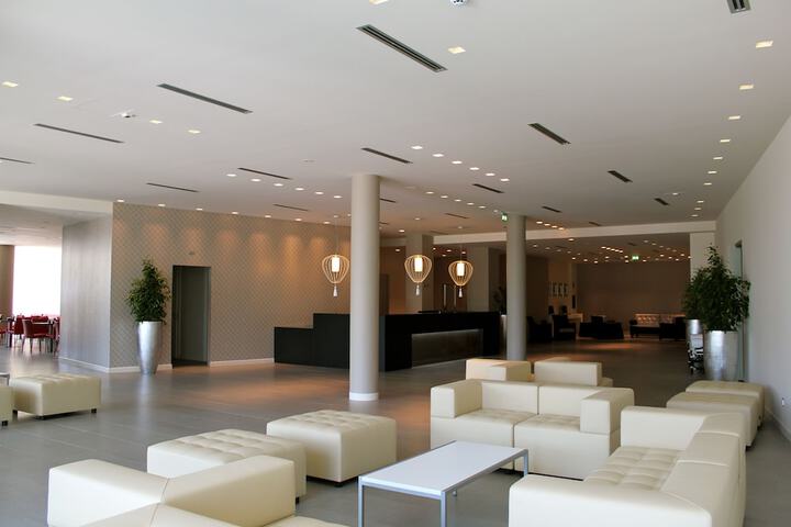Guest Lobby