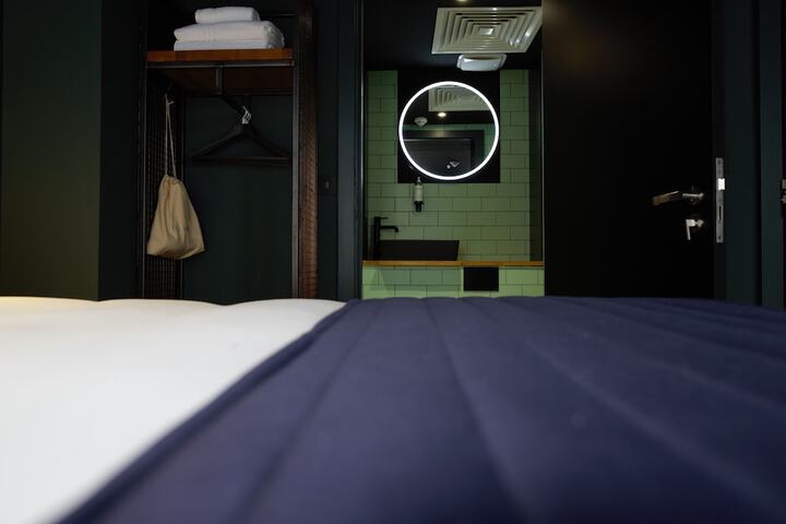 Room 34 of 36