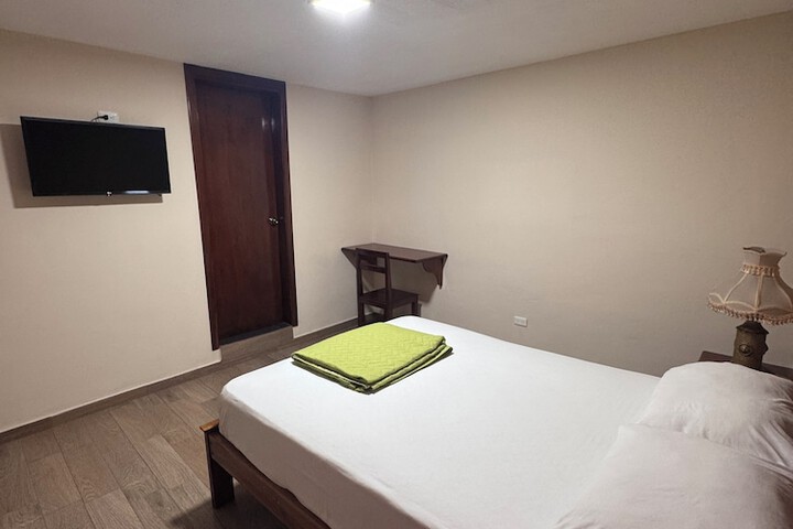 Room 8 of 46