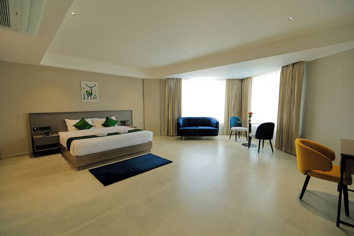 Room 26 of 40
