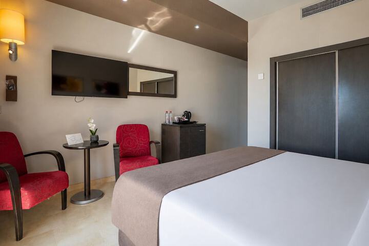 Room 55 of 131