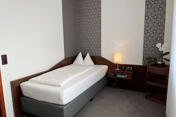 Room 14 of 23