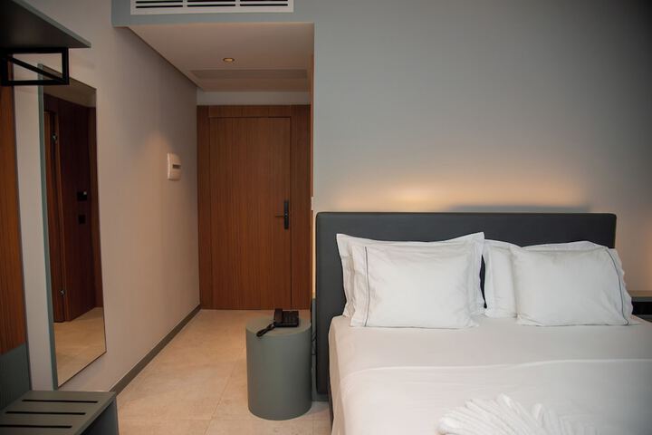 Room 57 of 207