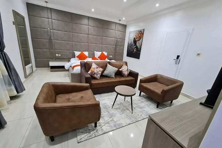 Room 15 of 39