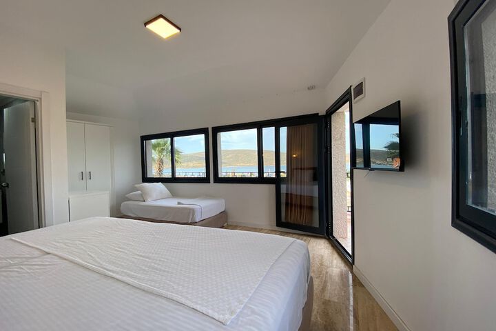Room 2 of 19