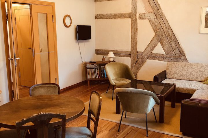 Room 50 of 174