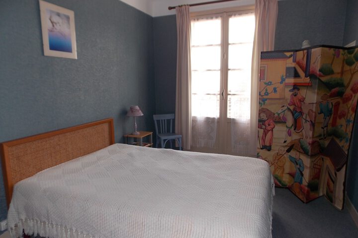 Room 3 of 53