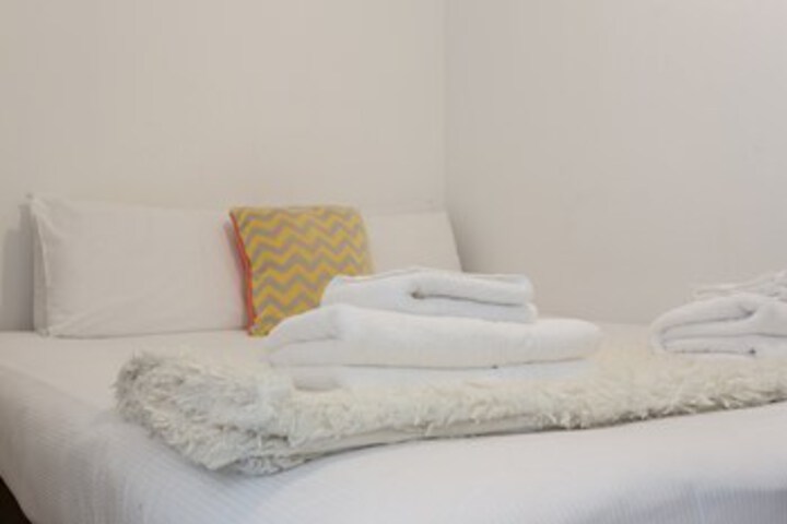 Room 12 of 15
