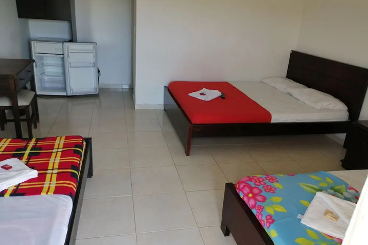 Room 3 of 18
