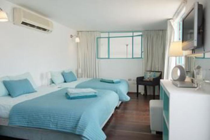 Room 6 of 23