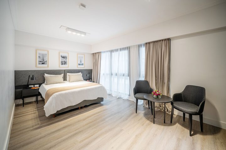 Room 20 of 64
