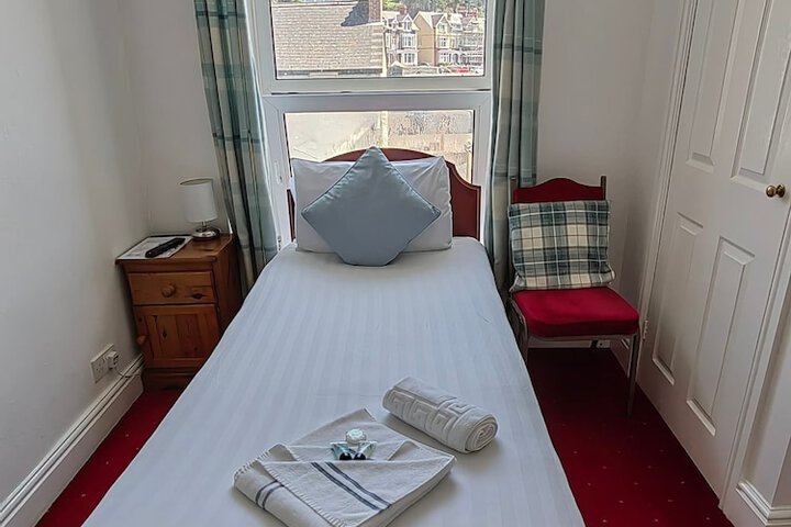 Room 19 of 92