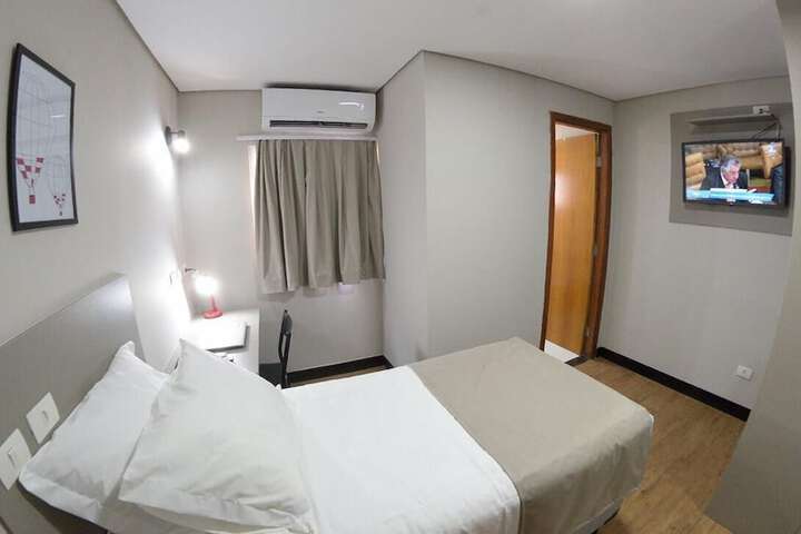 Room 3 of 41