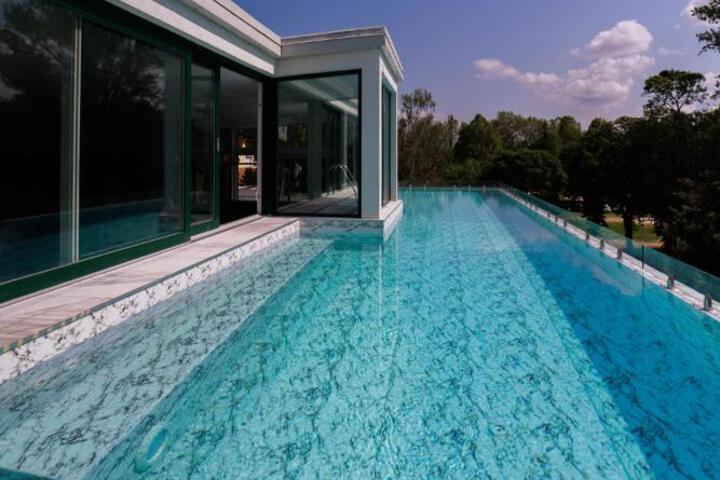 Villa Bauhaus Wellness Apart-Hotel