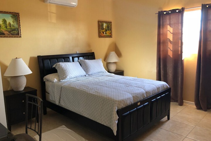 Room 13 of 31