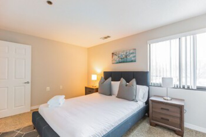 Room 294 of 307