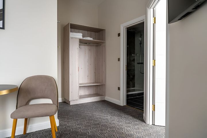 Room 65 of 105