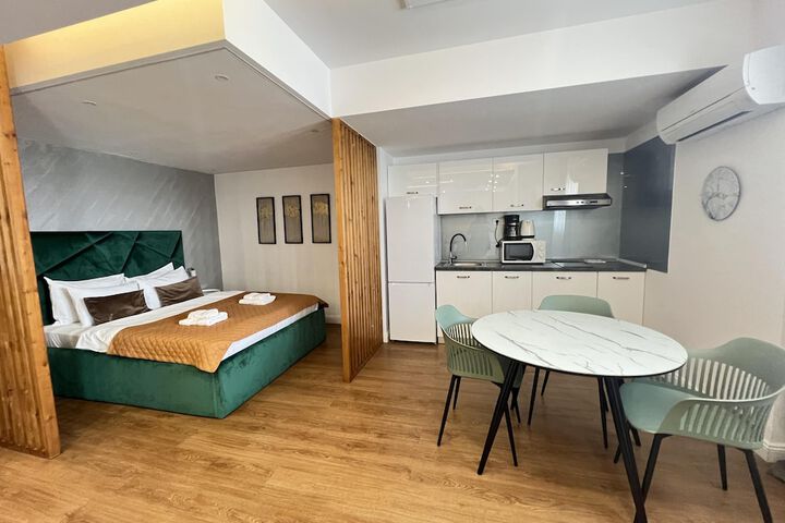 Room 49 of 206