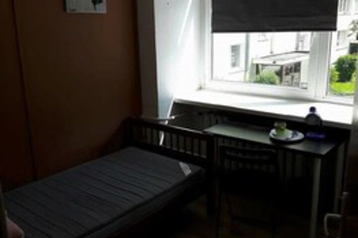 Room 4 of 14
