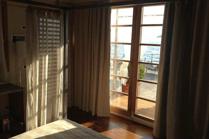 Room 13 of 52