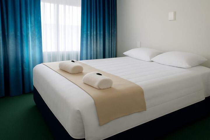Room 9 of 21