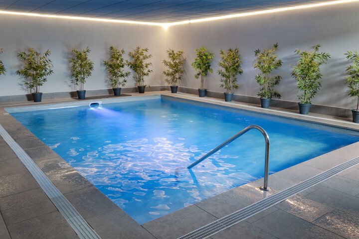Hotel with Pool