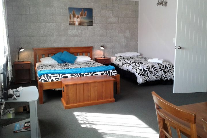 Room 16 of 33