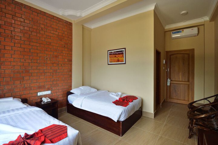 Room 5 of 39