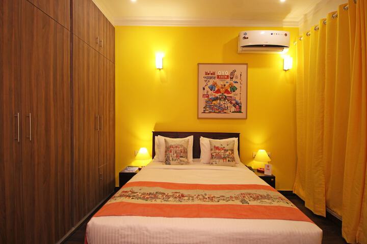 Room 12 of 20