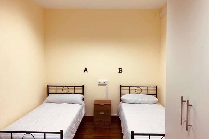 Room 7 of 37