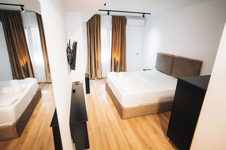 Room 42 of 50