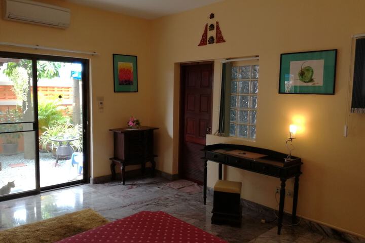 Room 8 of 53