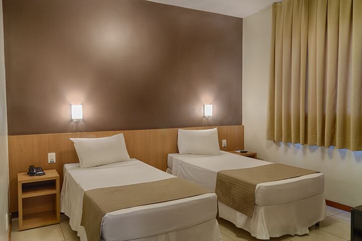 Room 7 of 36