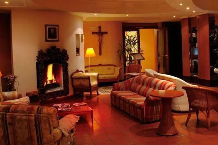 Hotel Interior 4 of 21