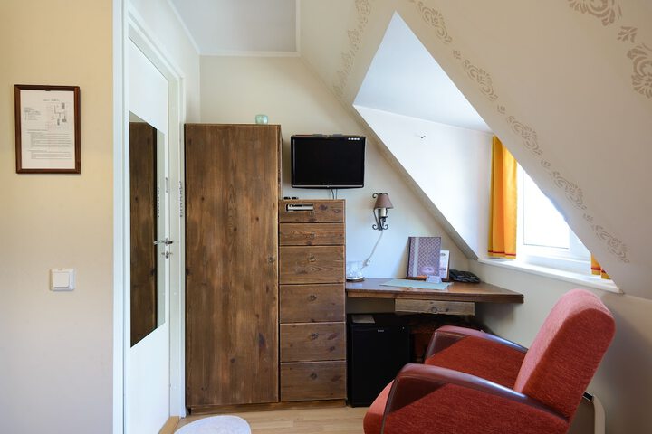 Room 15 of 52